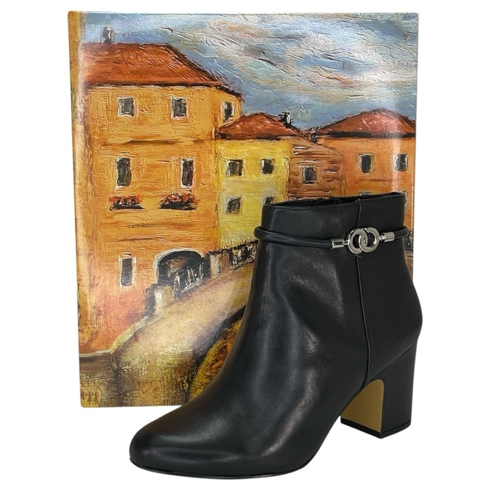 Bella Vita Diaz Black Leather Womens Ankle Boots Size 8.5M - Picture 12 of 12